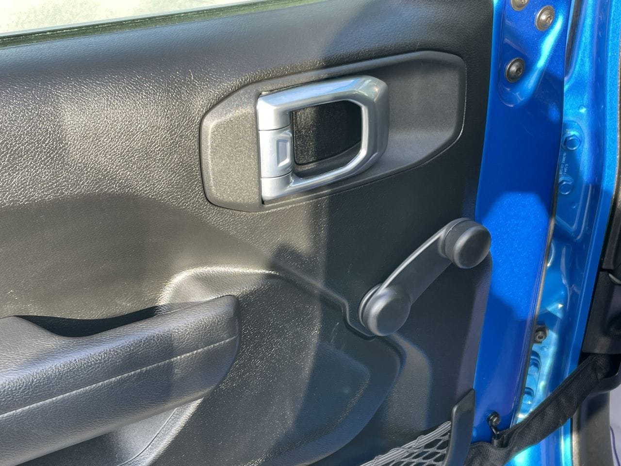 Used 2022 Jeep Wrangler Sport AWD/4WD image 29
