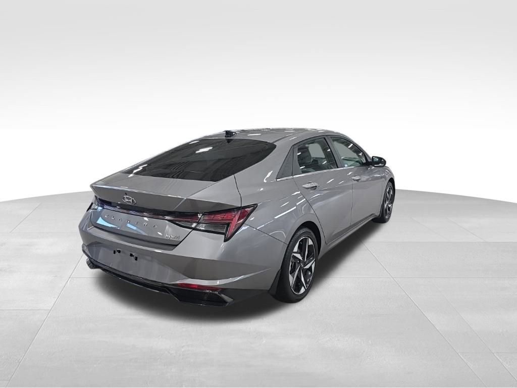Used 2022 Hyundai Elantra Limited image 24