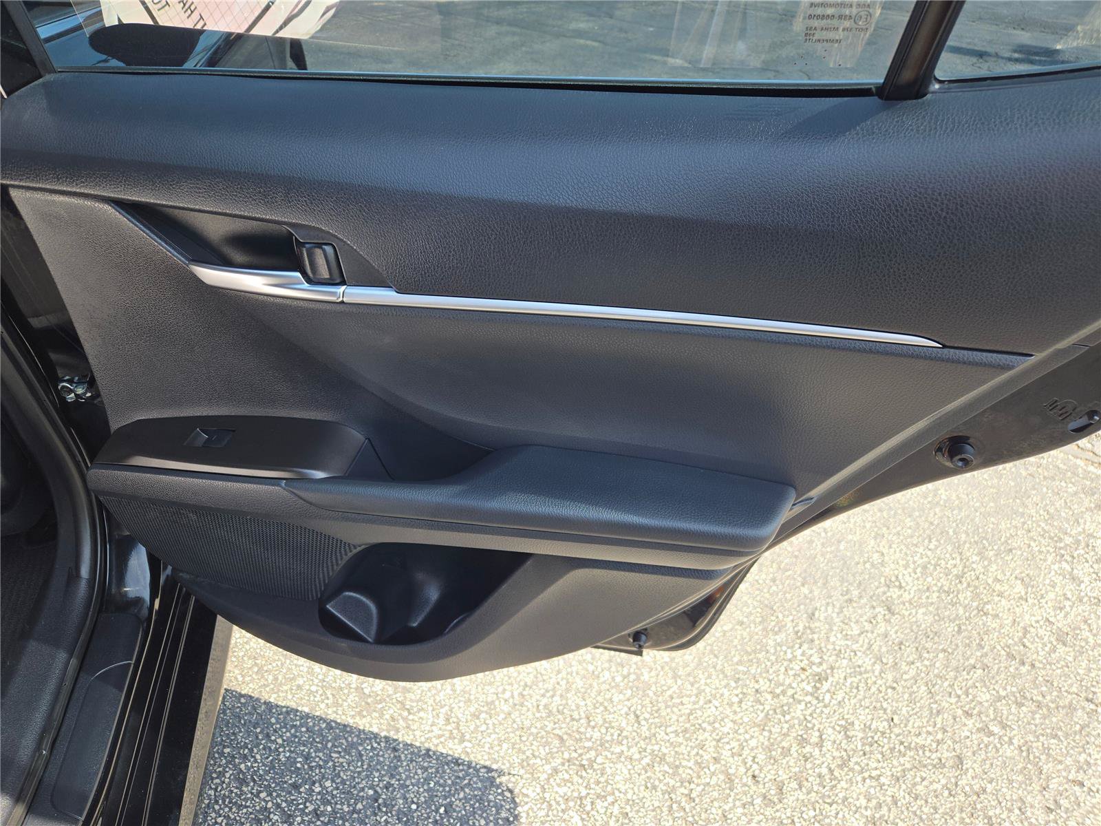 Used 2023 Toyota Camry LE AWD/4WD image 9