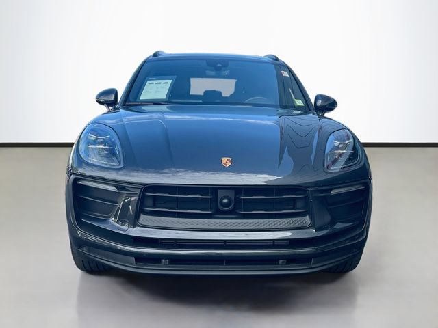 Certified 2024 Porsche Macan AWD/4WD image 6