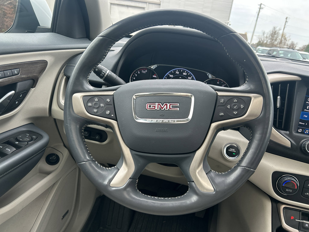 Used 2022 GMC Terrain Denali w/ Denali Premium Package image 18