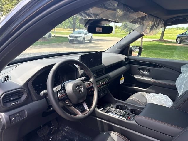 New 2026 Honda Pilot TrailSport image 13