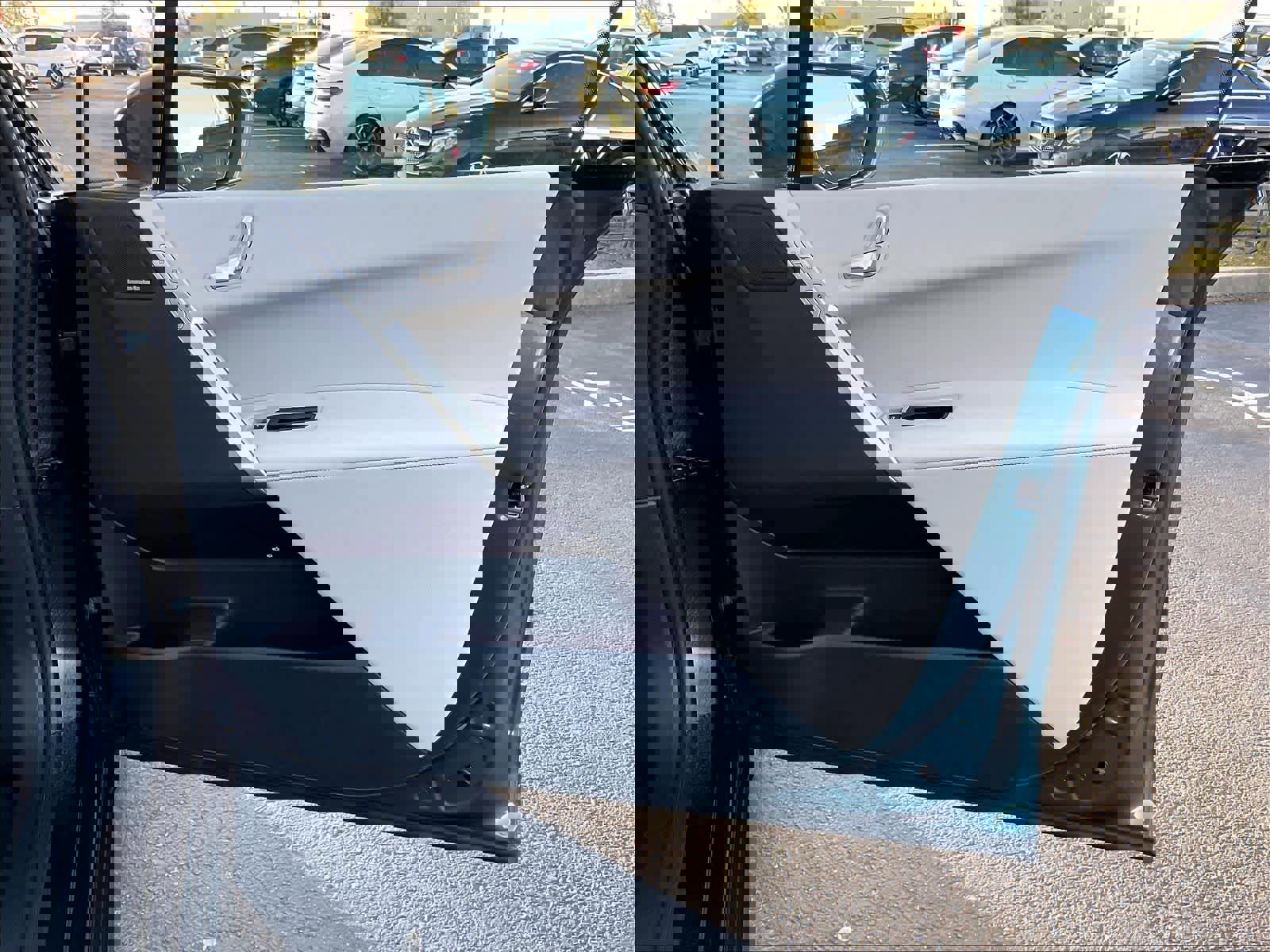 Used 2025 BMW iX xDrive50 w/ Convenience Package image 25