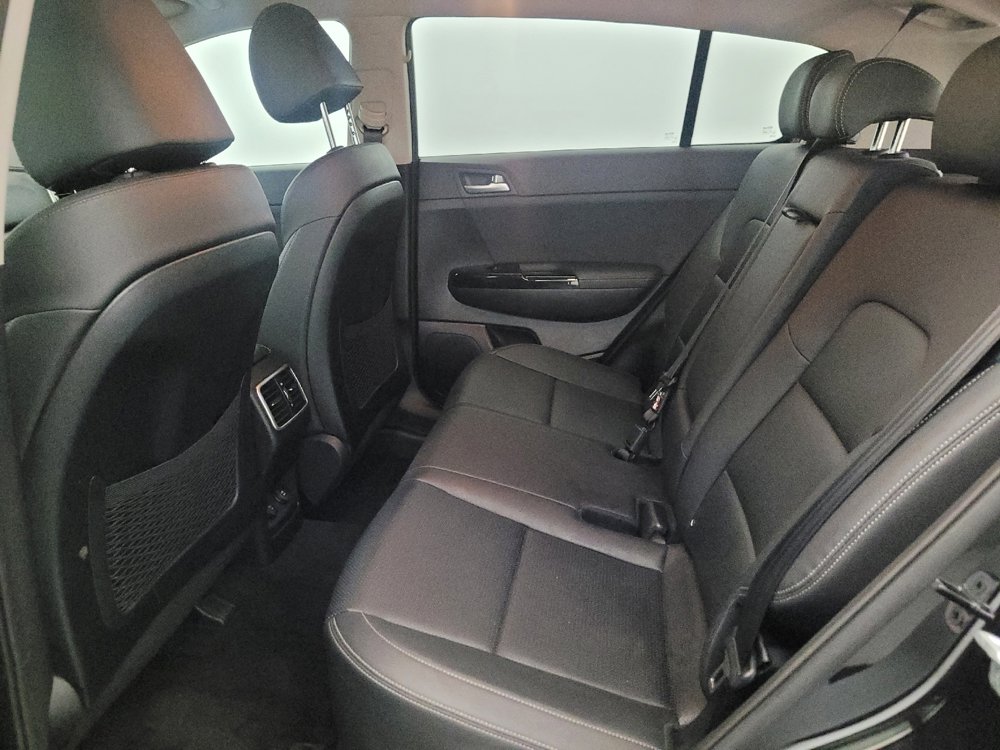 Used 2020 Kia Sportage EX image 18