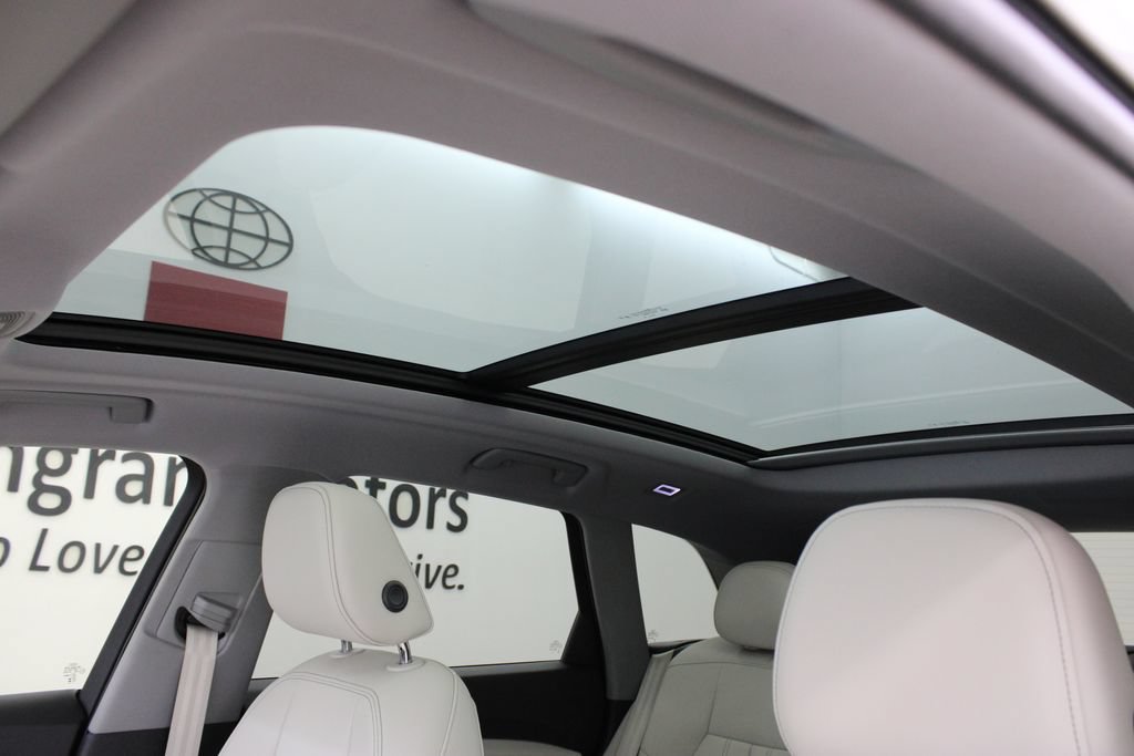 Used 2025 Audi Q5 Premium Plus AWD/4WD image 14