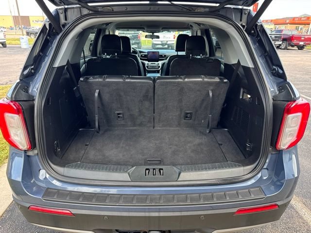 Used 2021 Ford Explorer XLT w/ Equipment Group 202A AWD/4WD image 7