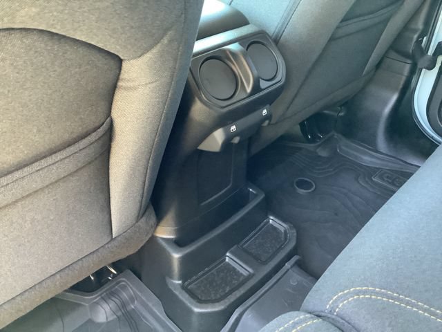 Used 2024 Jeep Wrangler Unlimited AWD/4WD image 26