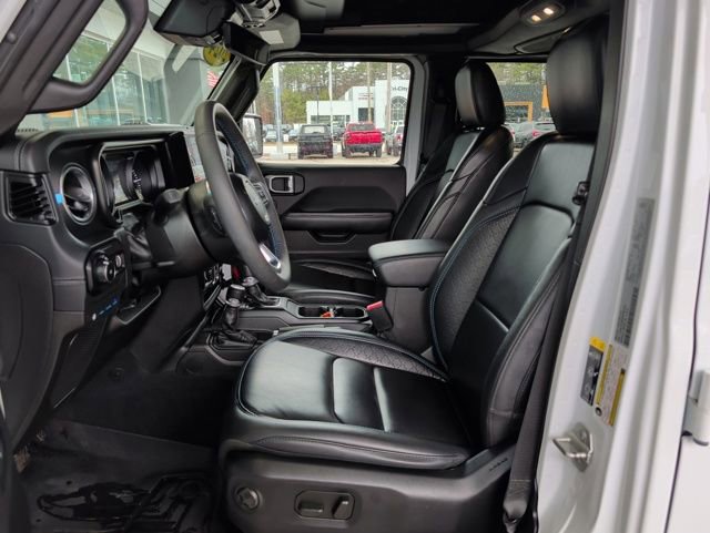 Used 2024 Jeep Wrangler High Altitude AWD/4WD image 14