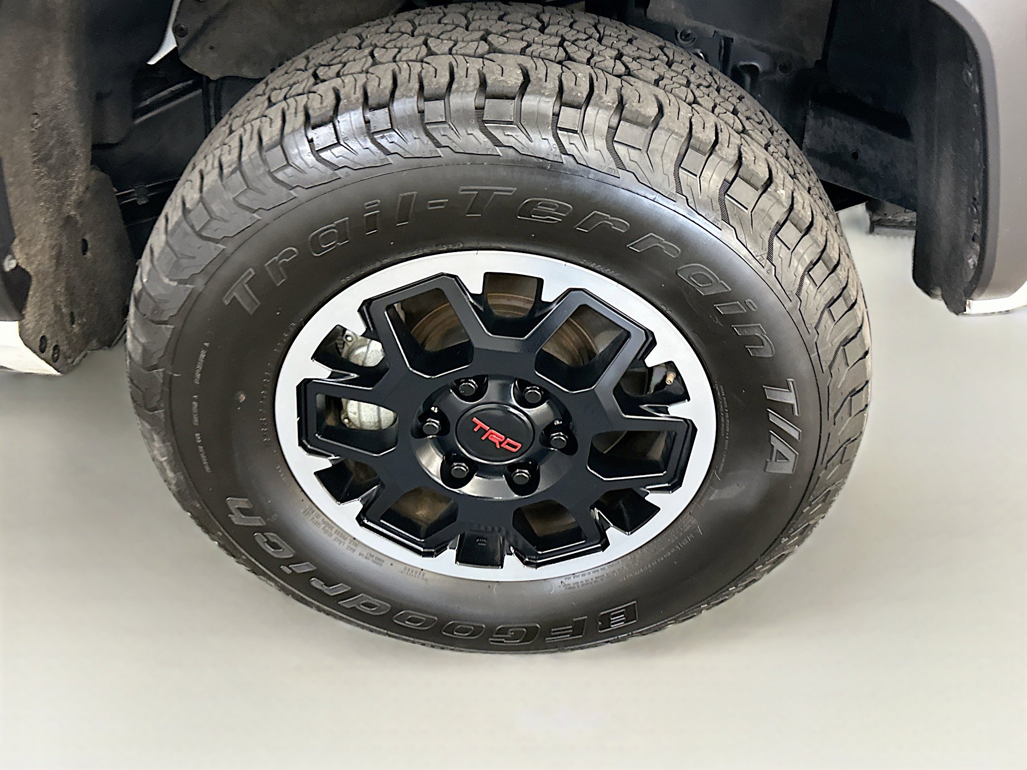 Used 2024 Toyota Tacoma TRD Off-Road image 11