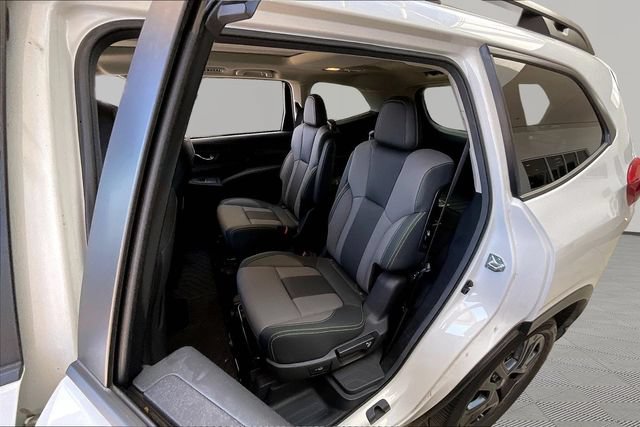 Used 2024 Subaru Ascent Onyx Edition AWD/4WD image 16