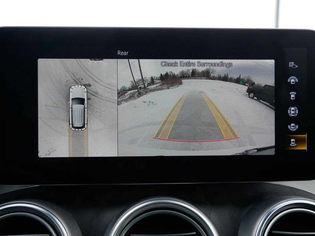 Used 2021 Mercedes-Benz GLC 300 4MATIC image 22