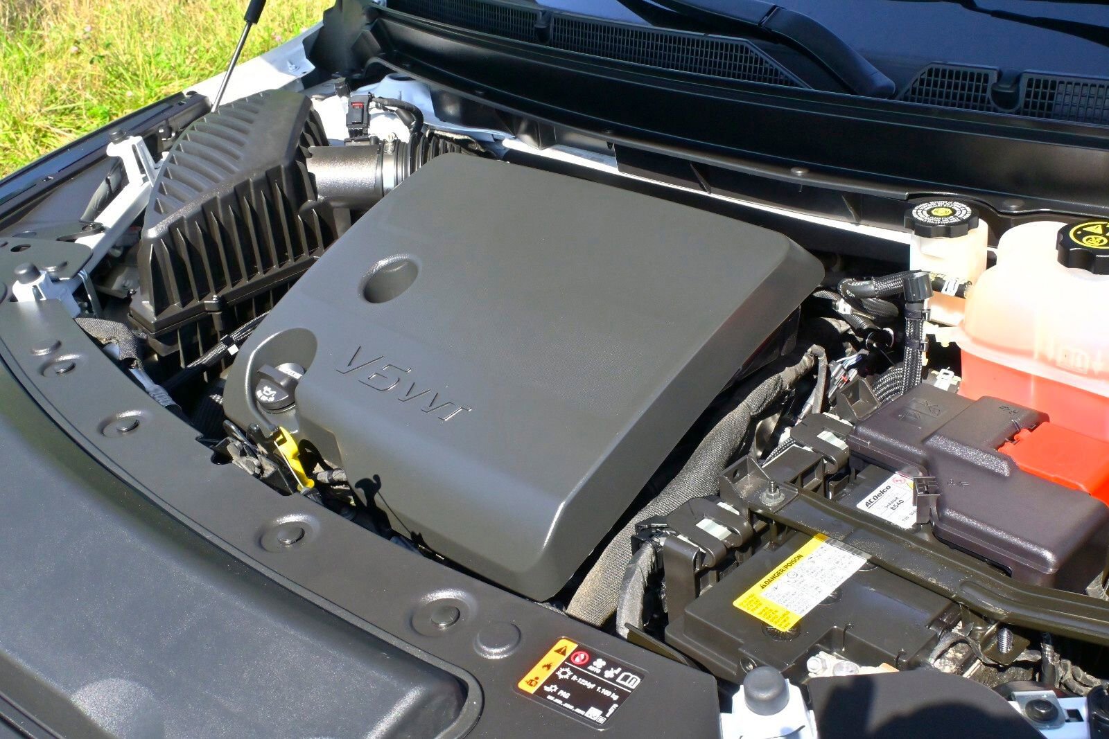 Used 2024 Buick Enclave Avenir w/ Avenir Technology Package image 36