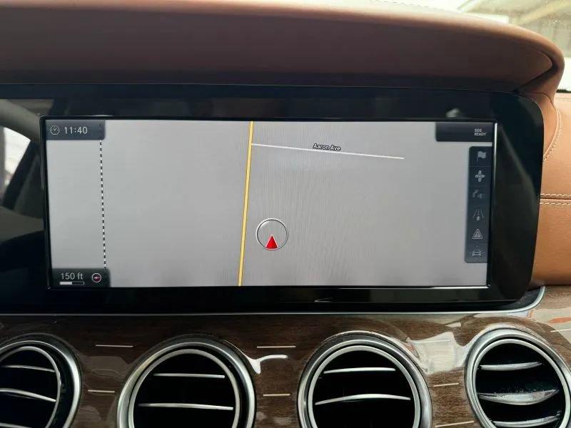 Used 2017 Mercedes-Benz E 300 4MATIC image 33