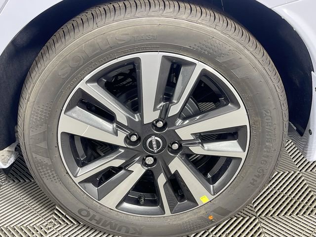 New 2025 Nissan Versa SV w/ Trunk Package image 19