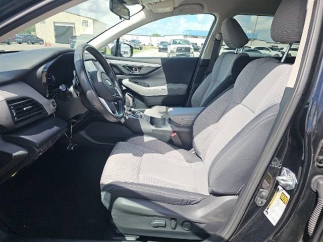 Used 2023 Subaru Outback Premium image 3
