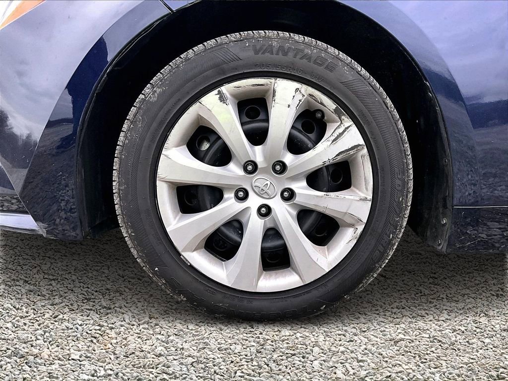 Used 2023 Toyota Corolla LE image 8