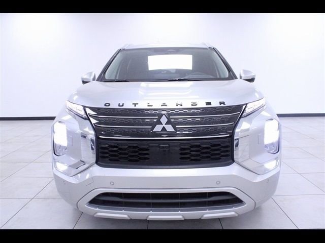 Used 2023 Mitsubishi Outlander SEL image 12