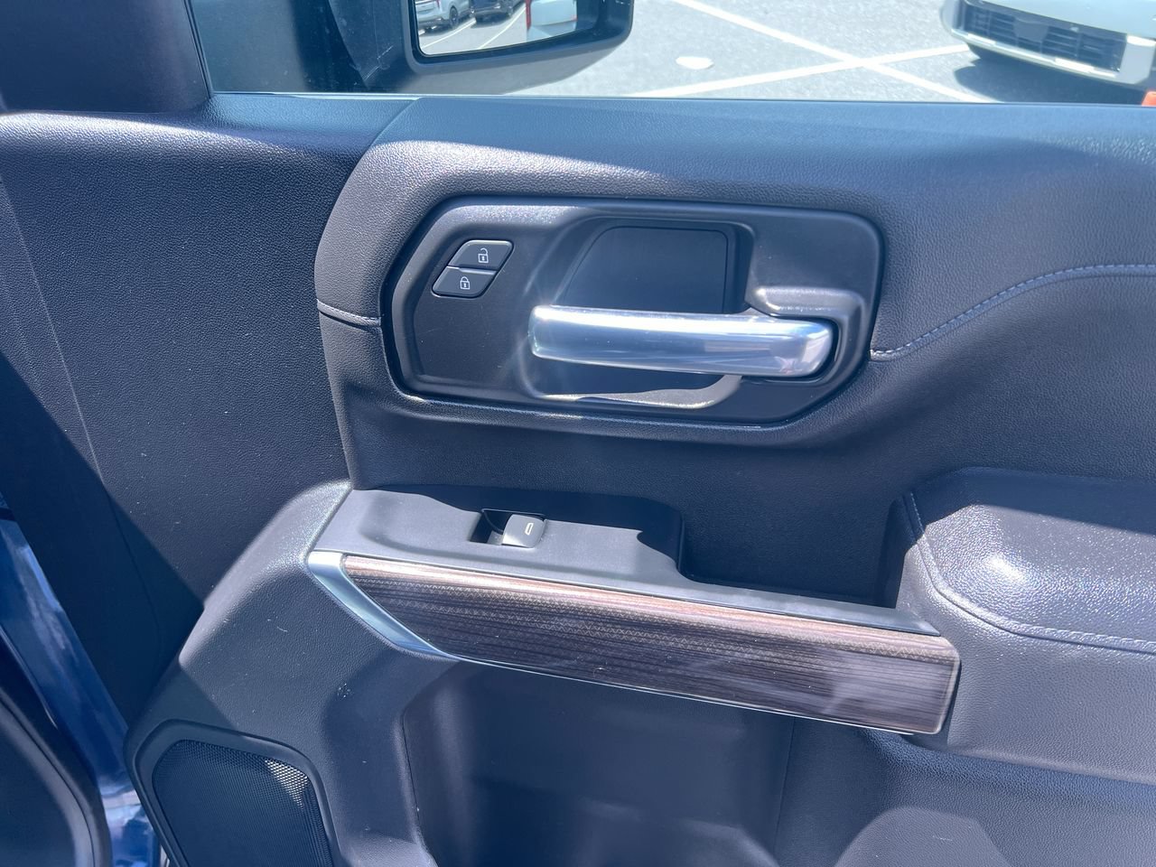 Used 2023 Chevrolet Silverado 2500 LT AWD/4WD image 23
