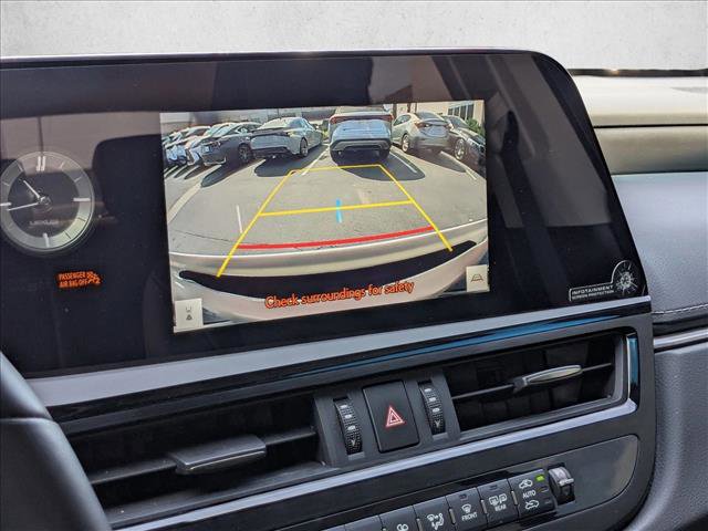 Certified 2025 Lexus ES 300h w/ Premium Package image 12