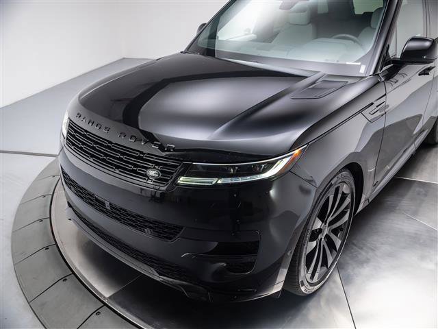 New 2026 Land Rover Range Rover Sport Dynamic SE AWD/4WD image 9