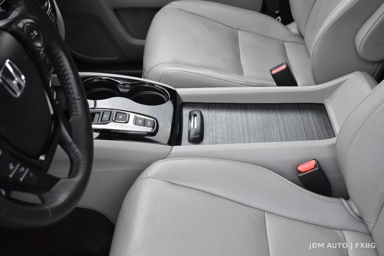 Used 2016 Honda Pilot Elite image 31