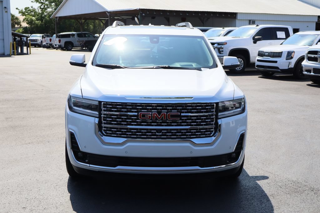 Certified 2023 GMC Acadia Denali w/ Denali Ultimate Package FWD image 4