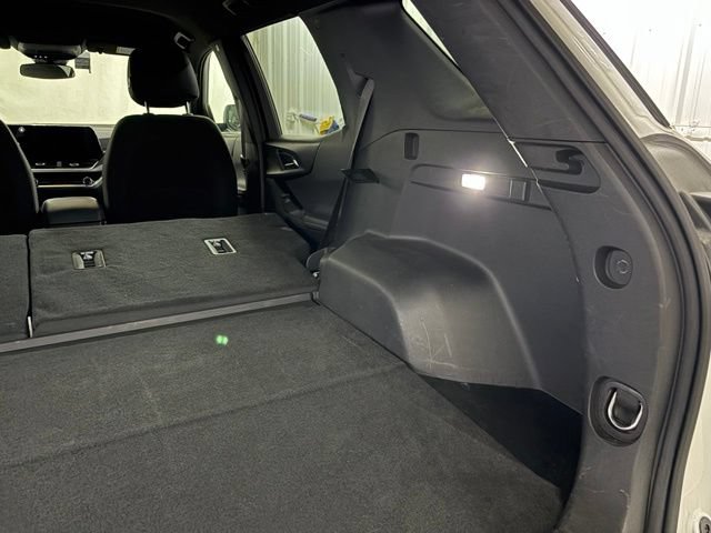 Used 2025 Chevrolet Equinox LT FWD image 15