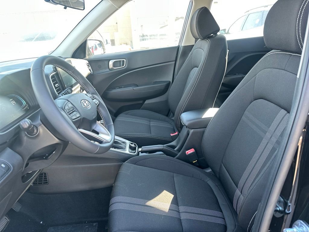 Used 2026 Hyundai Venue SEL image 11