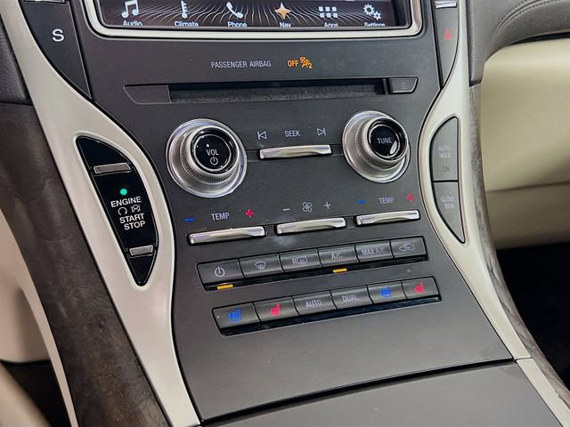 Used 2017 Lincoln MKX Reserve FWD image 12