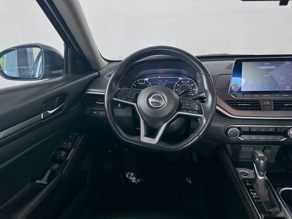 Used 2024 Nissan Altima 2.5 SR FWD image 29