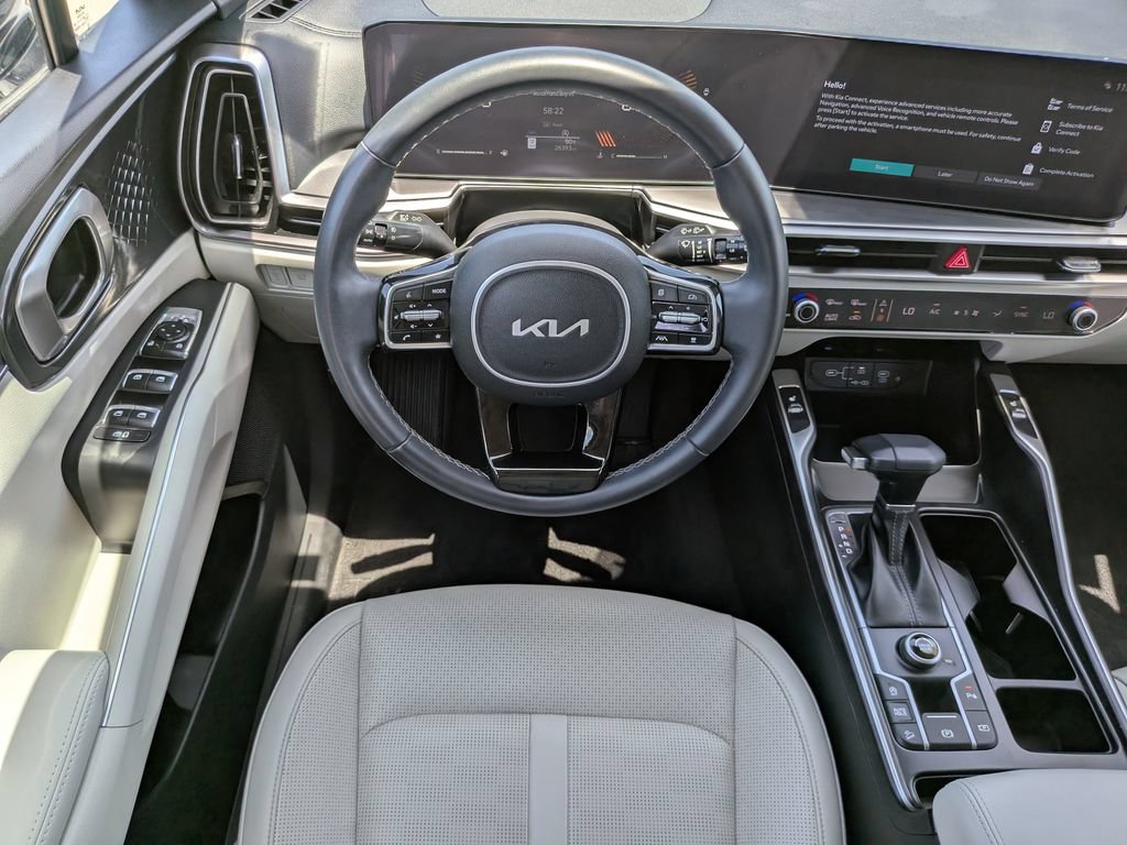 Certified 2024 Kia Sorento EX w/ Panoramic Sunroof Package FWD image 16