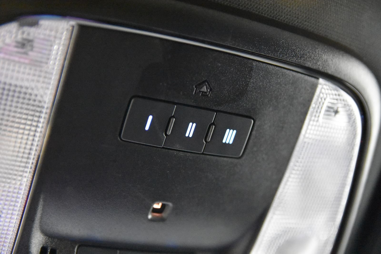 Used 2025 Dodge Durango GT RWD image 25