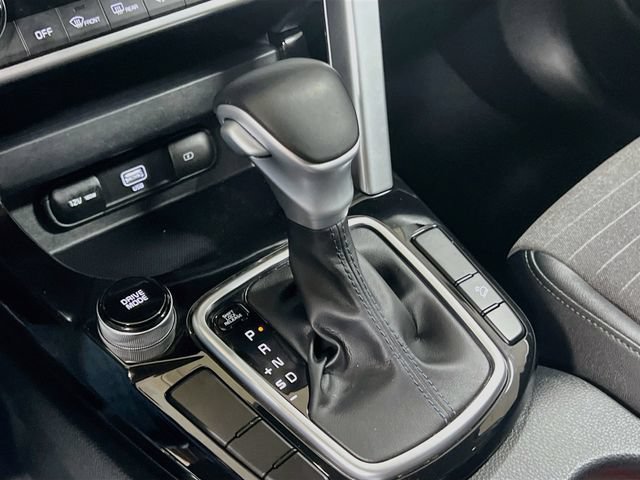Certified 2023 Kia Seltos S w/ Navigation Package FWD image 17