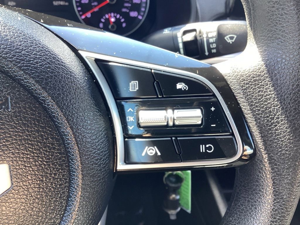 Used 2023 Kia Forte LXS image 18