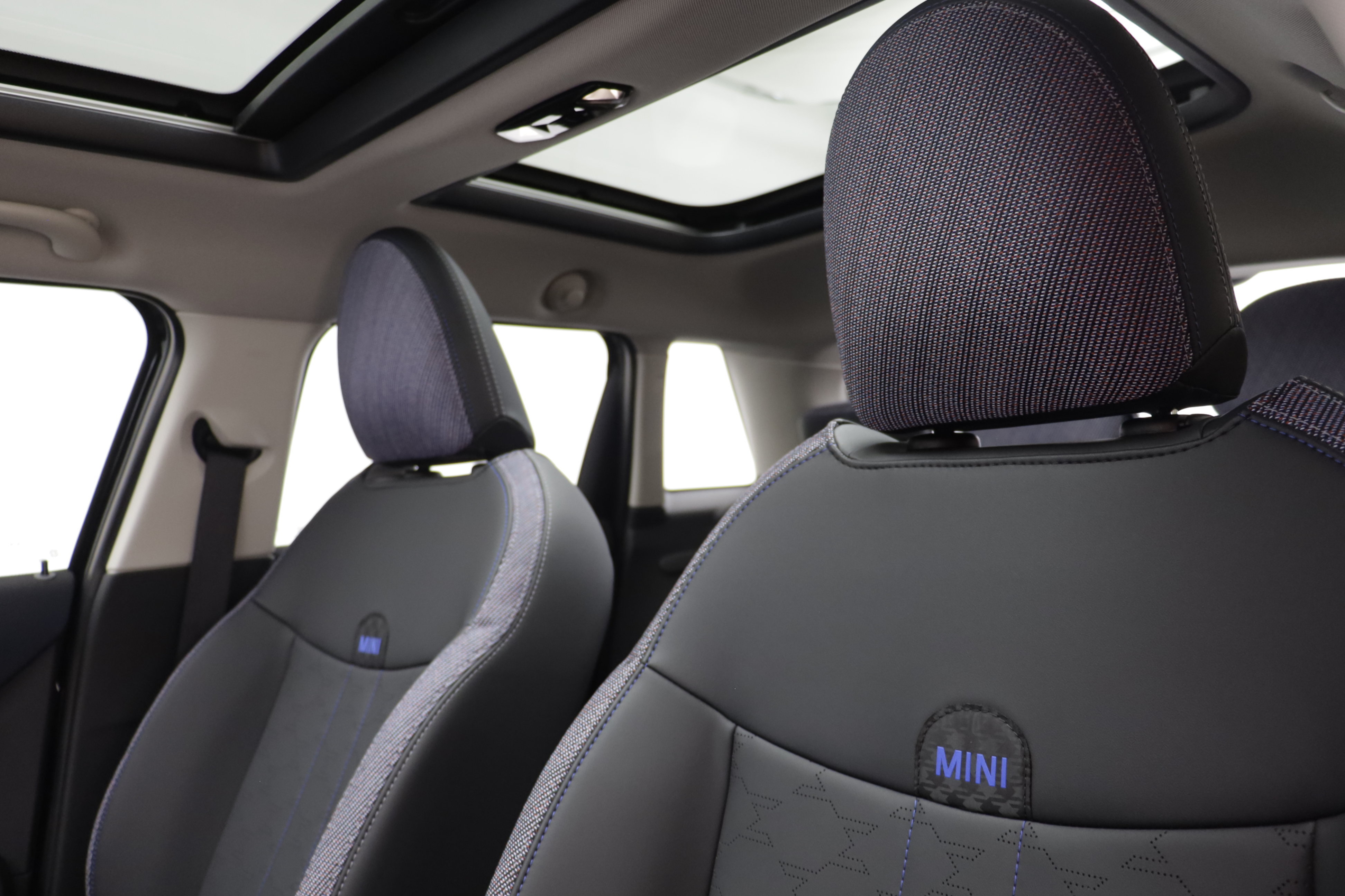 New 2026 MINI Cooper S FWD image 13