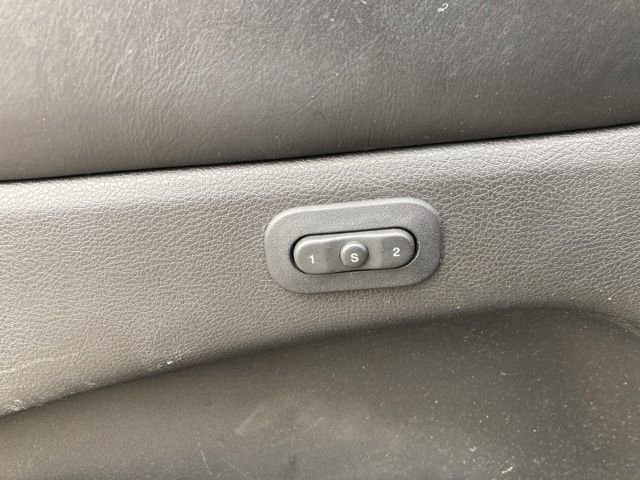 Used 2018 Jeep Grand Cherokee Overland w/ Jeep Active Safety Group AWD/4WD image 14