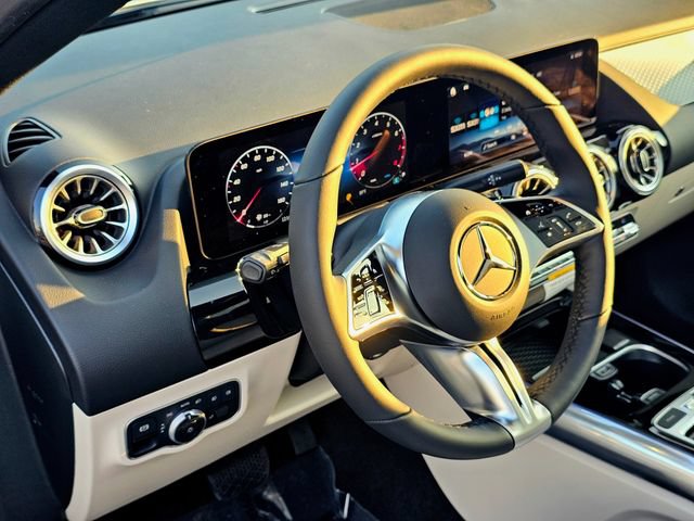 New 2026 Mercedes-Benz GLA 250 4MATIC image 15