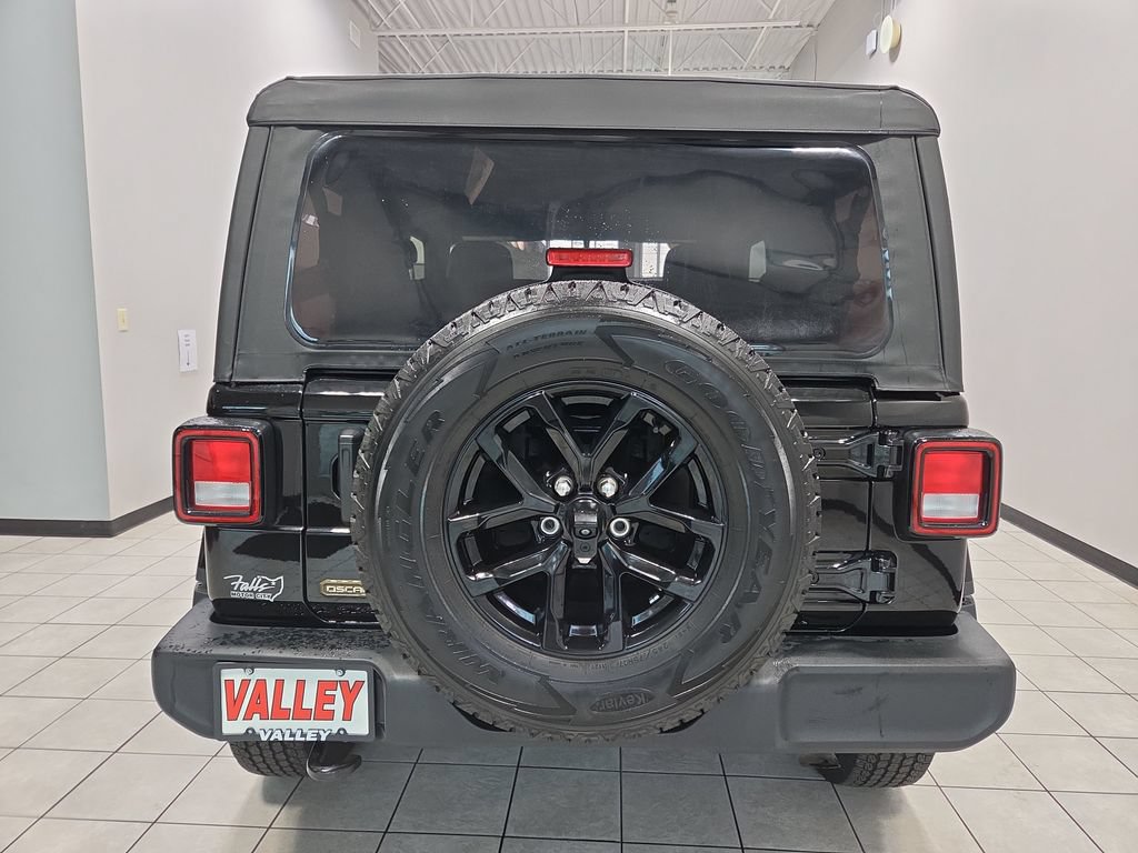 Used 2023 Jeep Wrangler Sport AWD/4WD image 6