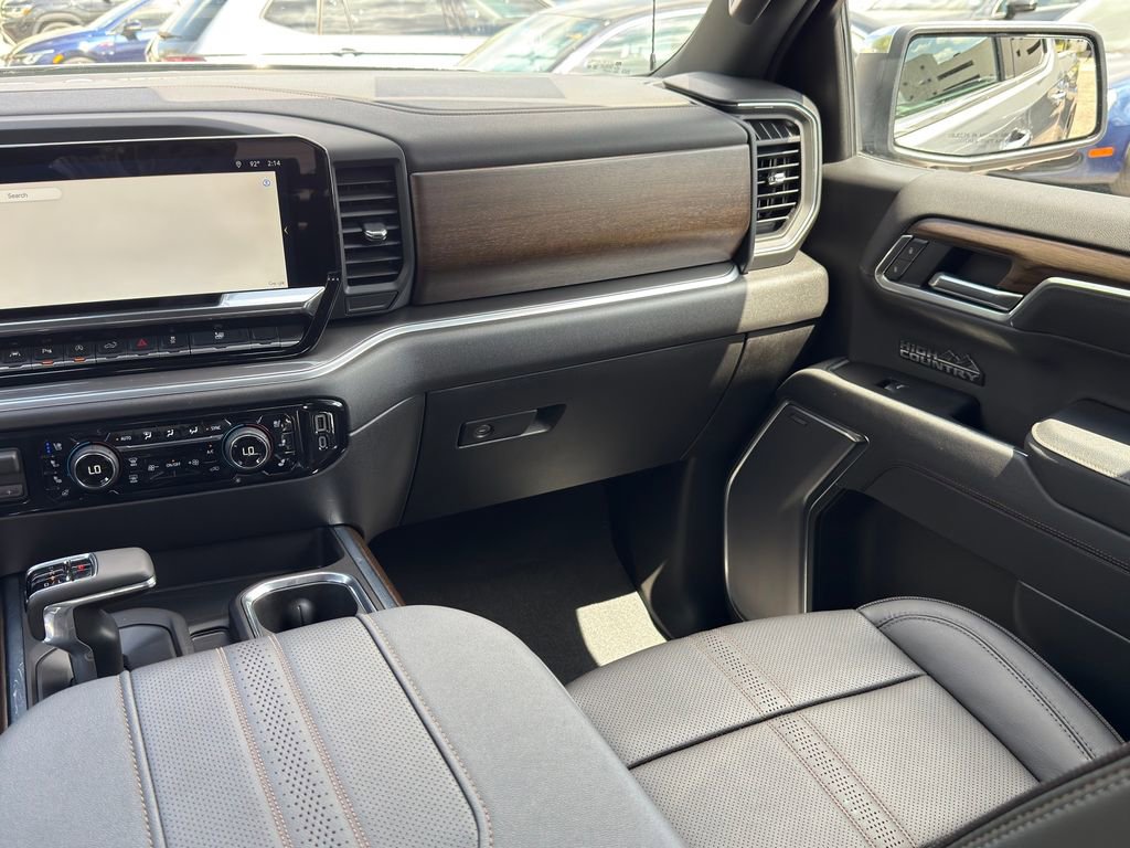 Used 2026 Chevrolet Silverado 1500 High Country w/ Technology Package image 29