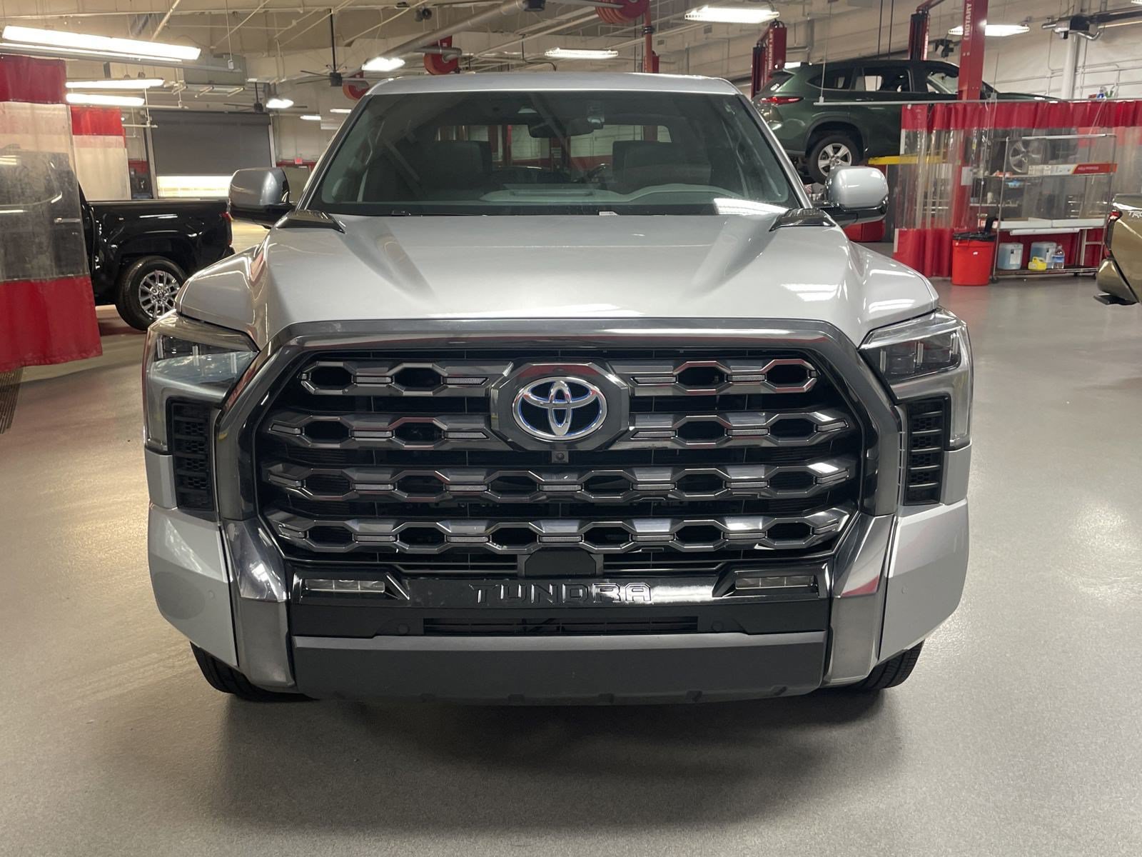 New 2024 Toyota Tundra Platinum AWD/4WD image 3