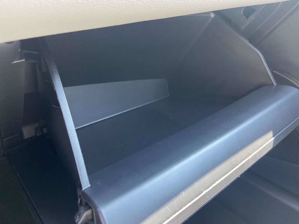 Used 2025 Toyota Corolla LE FWD image 31