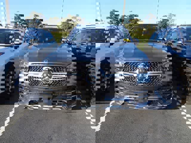 Used 2021 Mercedes-Benz GLE 350 4MATIC image 2