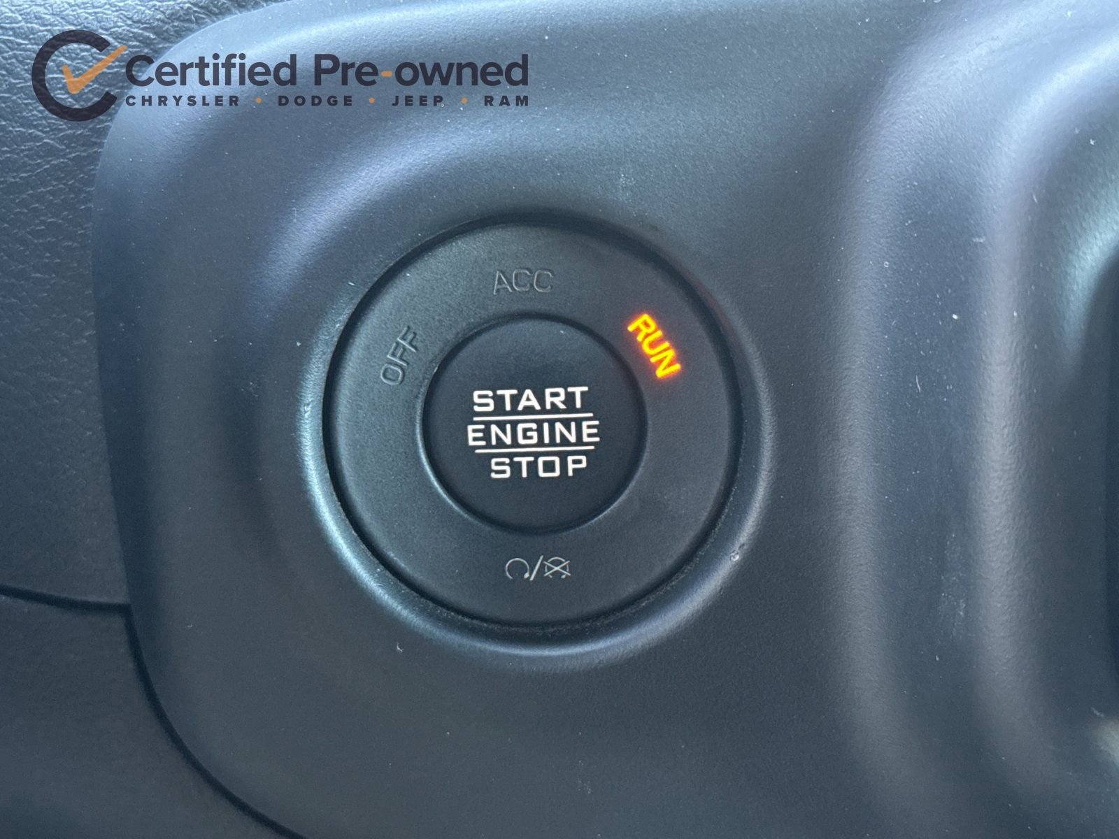 Used 2023 Jeep Wrangler Unlimited Sahara AWD/4WD image 24