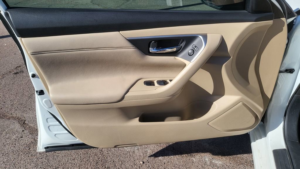 Used 2015 Nissan Altima 2.5 S w/ Power Driver Seat Package image 23