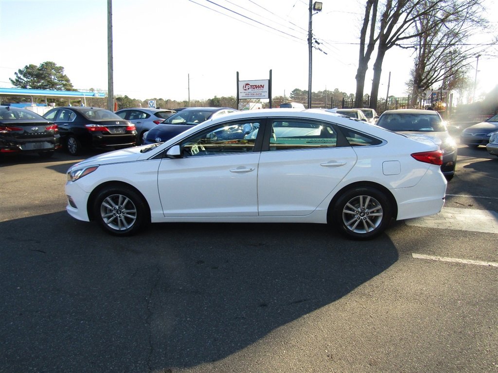 Used 2015 Hyundai Sonata SE image 4