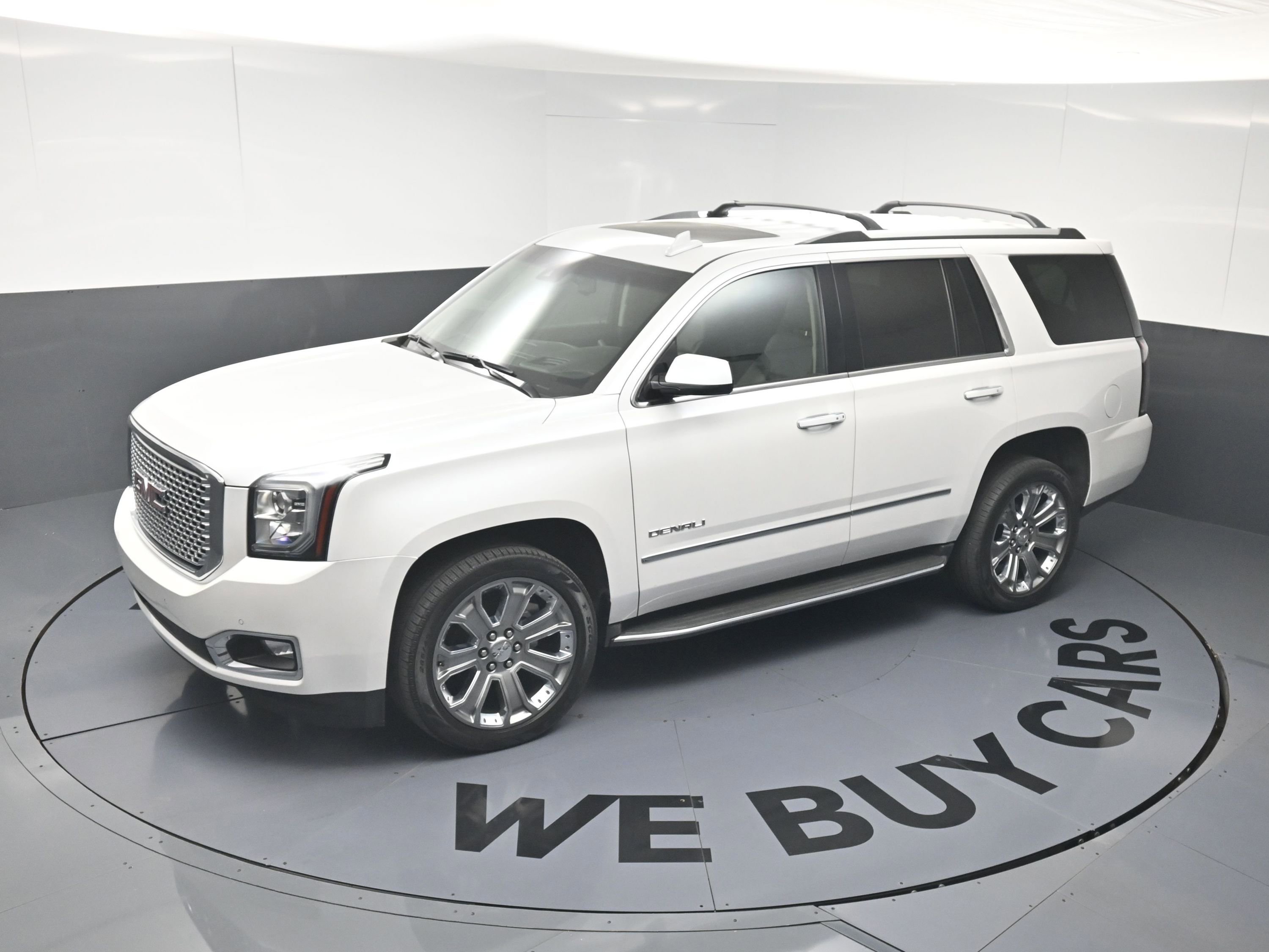 Used 2016 GMC Yukon Denali w/ Open Road Package AWD/4WD image 30