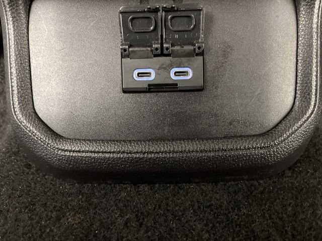 Used 2023 Toyota Highlander L image 48