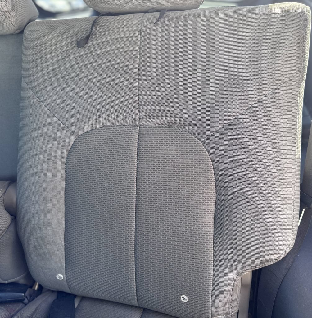 Used 2004 Mitsubishi Endeavor LS AWD/4WD image 32