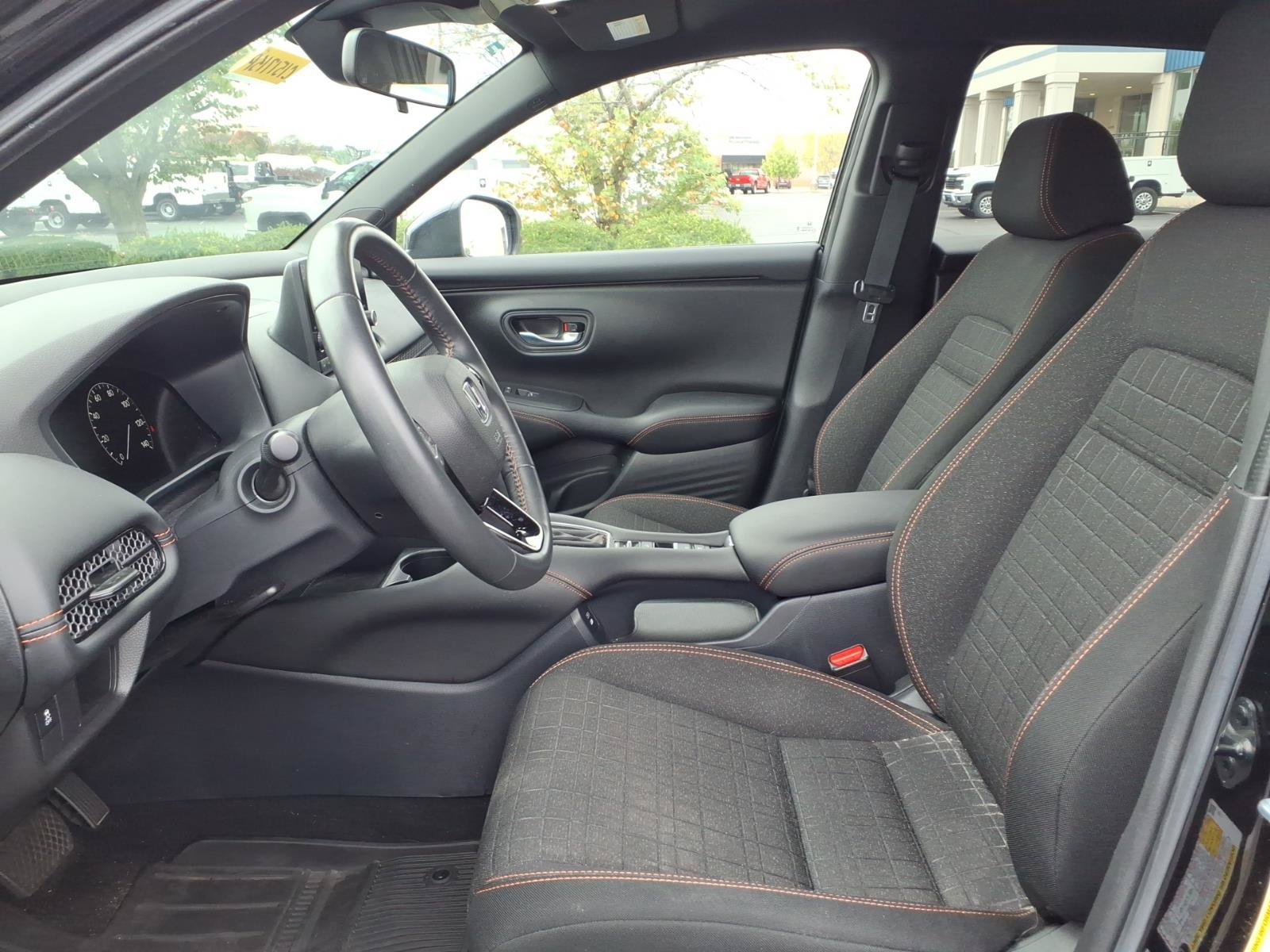Used 2024 Honda HR-V Sport image 25
