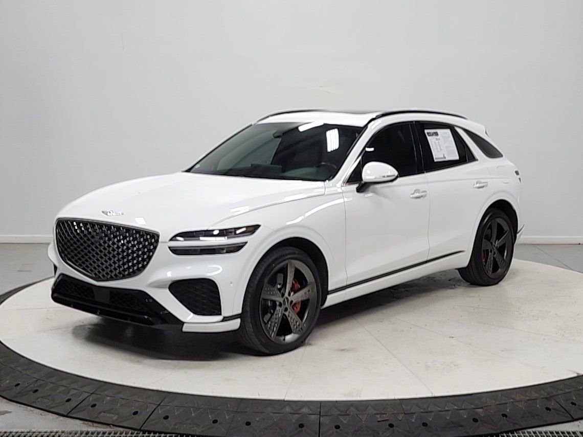 Used 2023 Genesis GV70 2.5T w/ Sport Prestige Package AWD/4WD image 3